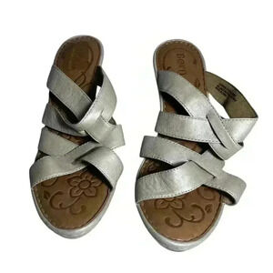 Born Hand Crafted Footwear Size 10 Beige Slides Sandals